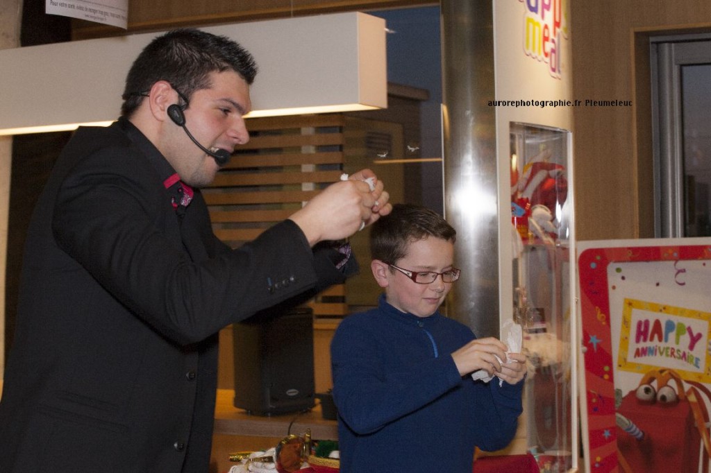 Spectacle de magie - magicien enfants - spectacle McDo - Magie Magicien -1