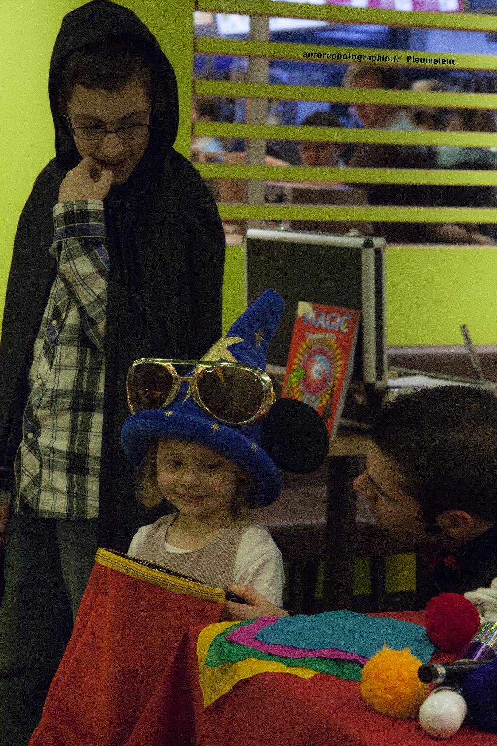 Spectacle de magie - magicien enfants - spectacle McDo - Magie Magicien -14