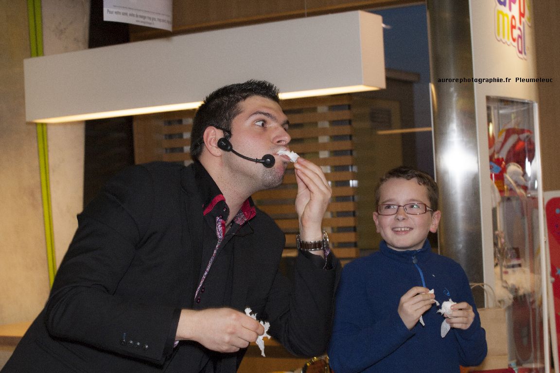 10 ans McDonald's de Pleumeleuc - Magicien Ille et Vilaine - Magie Magicien